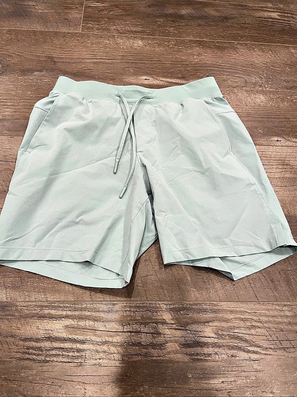Lululemon Pace Breaker Short 7" Linerless Green